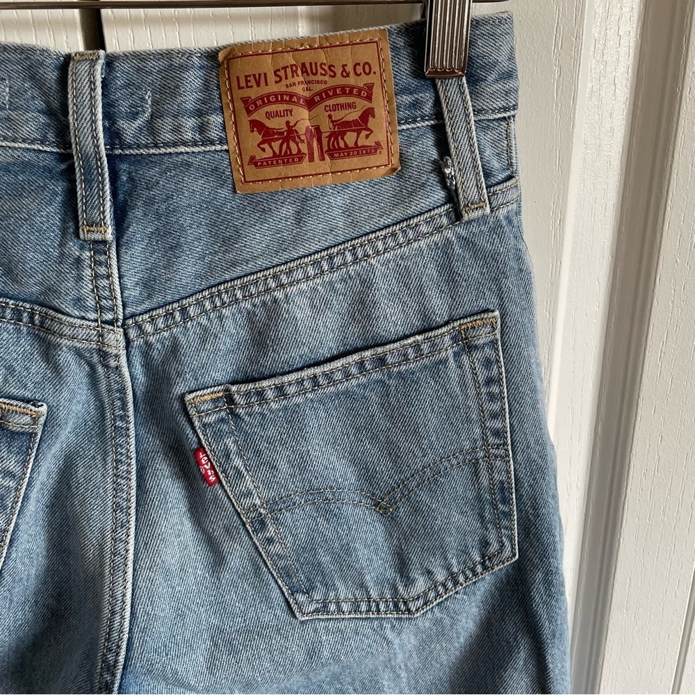 Levi’s ‘94 Baggy Jeans Womens 24 Light Wash Blue Distressed High Rise Skater EUC - Picture 8 of 14